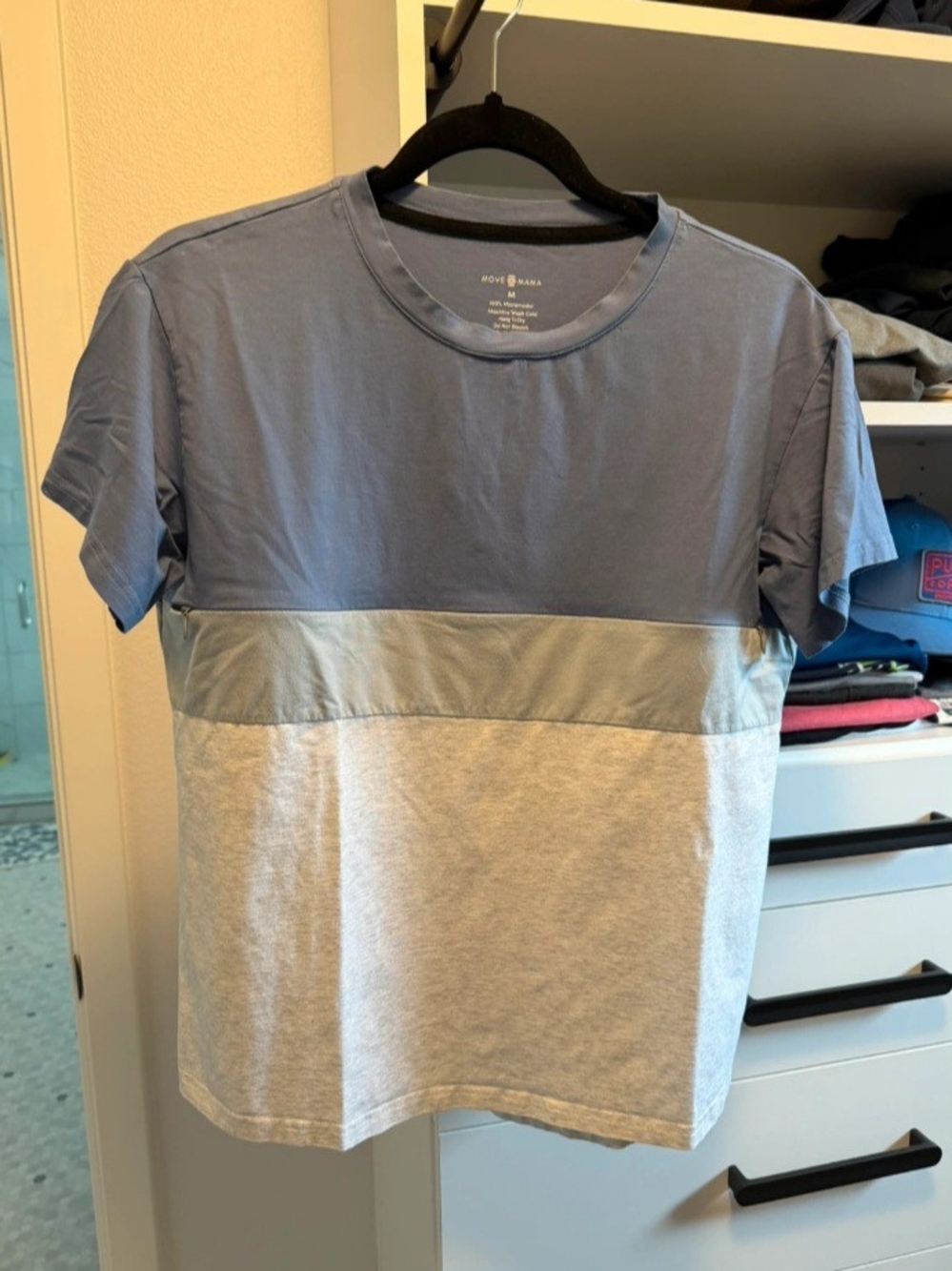 Movemama Colorblocked Short Sleeve Zip Nursing Tee - Blue & Light Gray